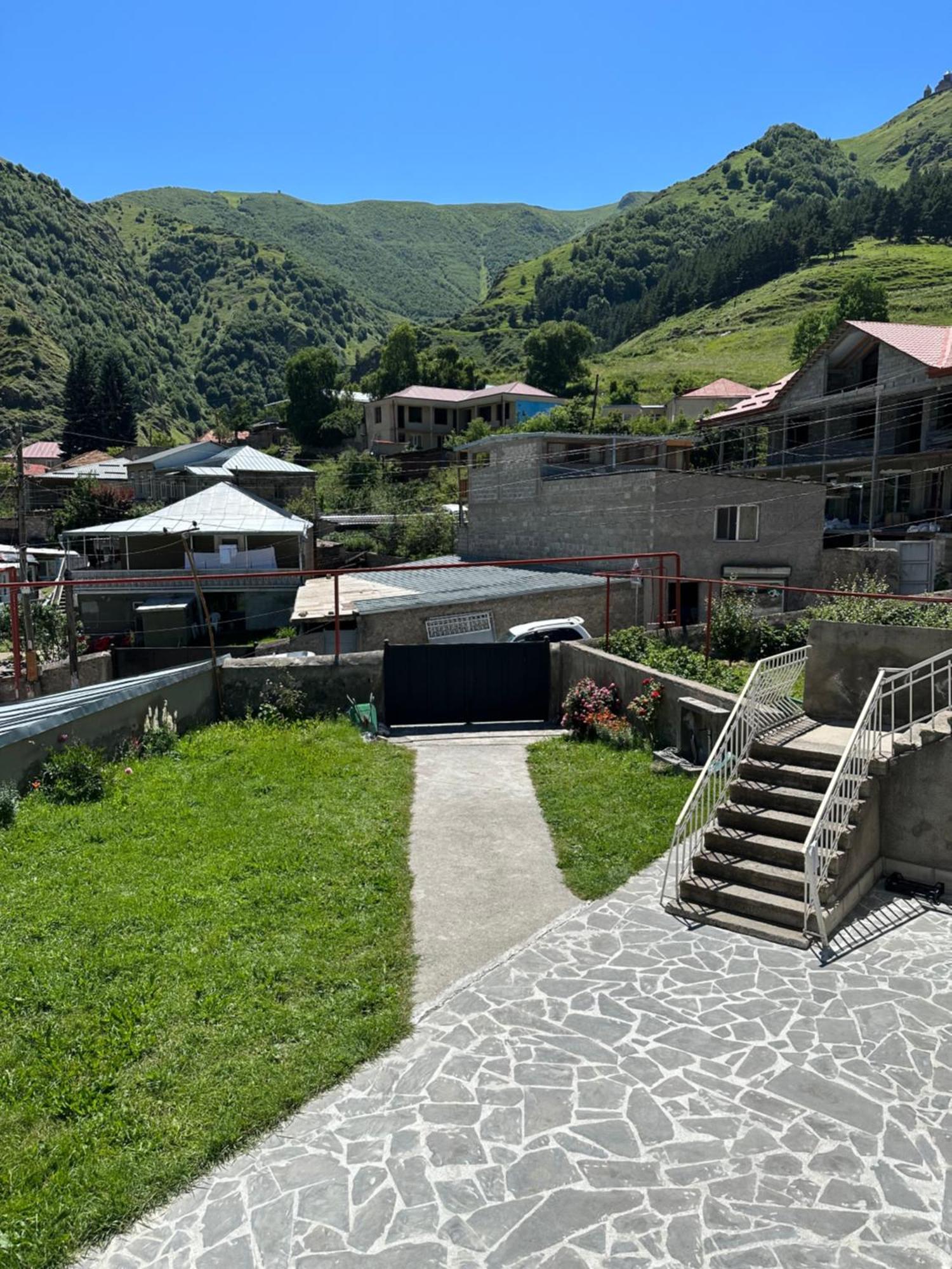Hotel Polaris Kazbegi Zewnętrze zdjęcie
