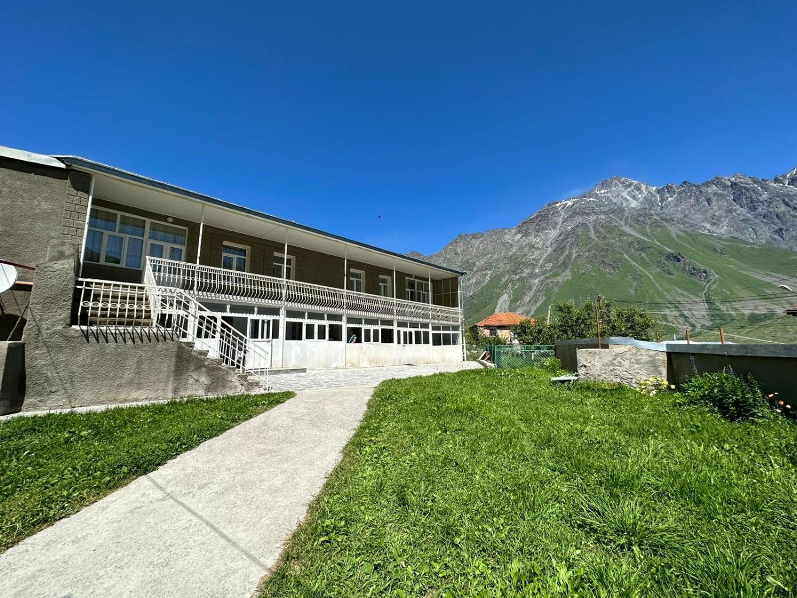 Hotel Polaris Kazbegi Zewnętrze zdjęcie