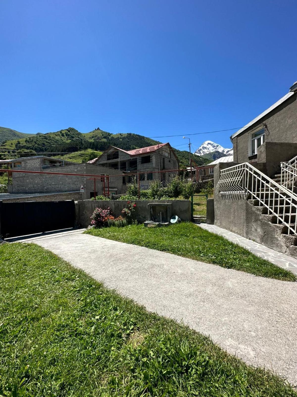 Hotel Polaris Kazbegi Zewnętrze zdjęcie